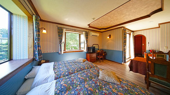 イギリスアンティークに囲まれる優雅なプチホテル4245755