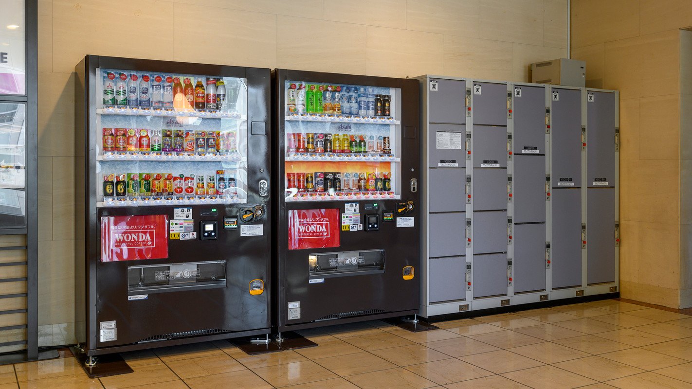 5階コインロッカー・自動販売機