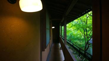 漢／廊下 / 23
