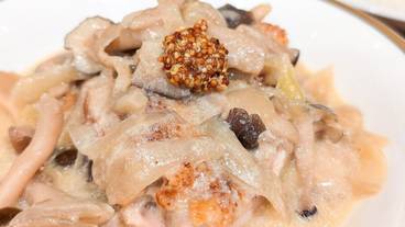 食事・飲み物 / 23