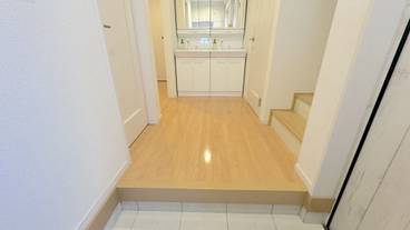 内部エントランス / 3