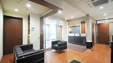 ロビーラウンジ / 3