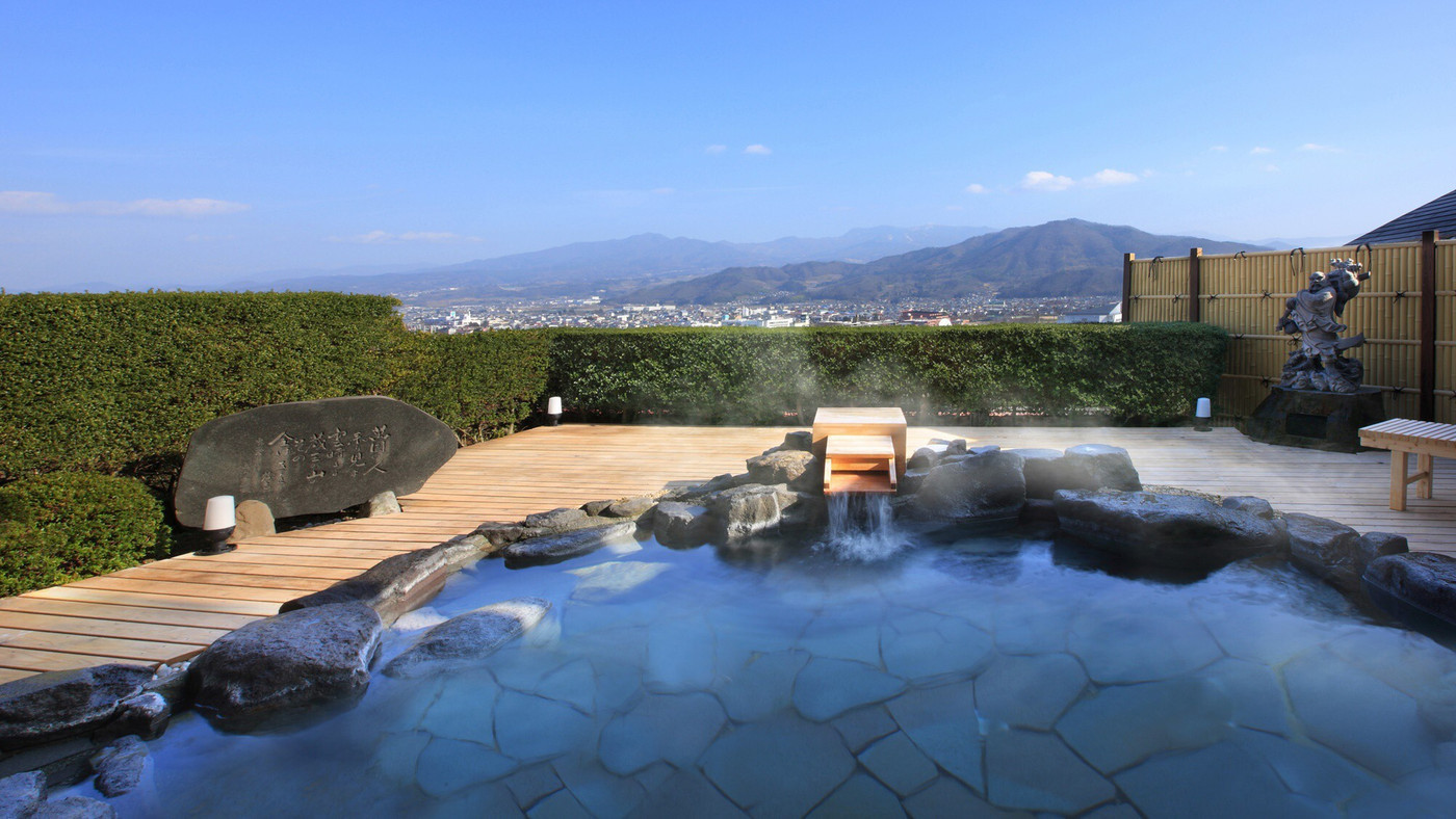 雄大な蔵王連峰や夜景が楽しめる展望大浴場4251566