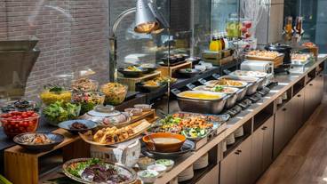 朝食ビュッフェ / 21