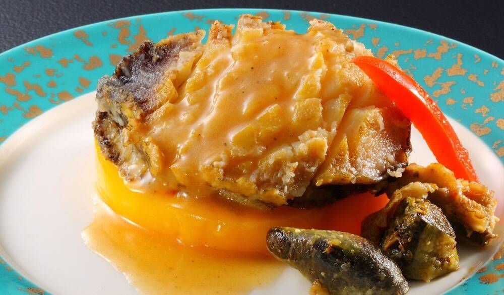 地の食材がたっぷり
豪華会席に満たされる / 4