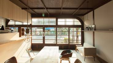 客室内のダイニングエリア / 8