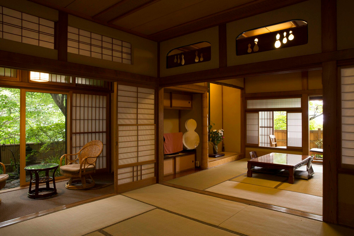 本館　二間のお部屋②