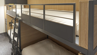 ２段ベッドルーム（シングルベッド４台）