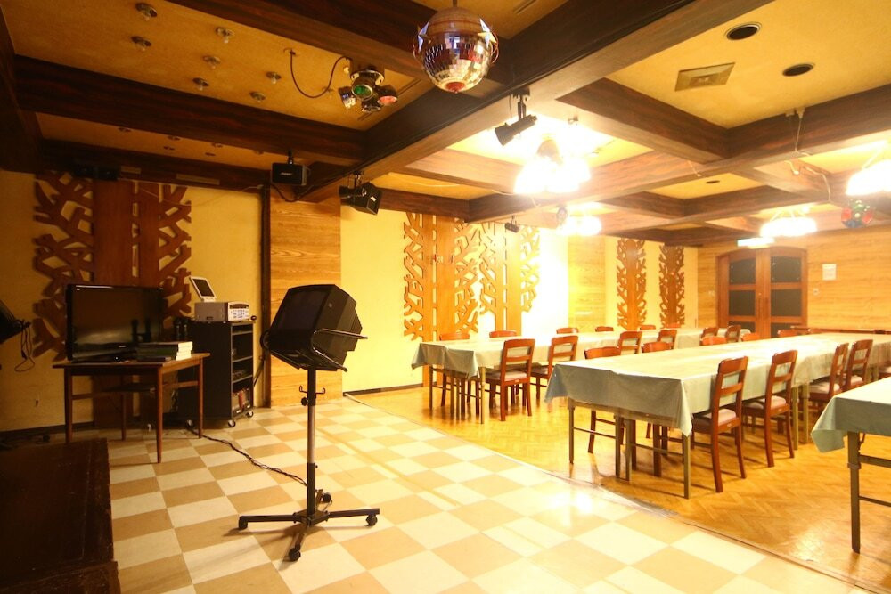 カラオケ ルーム