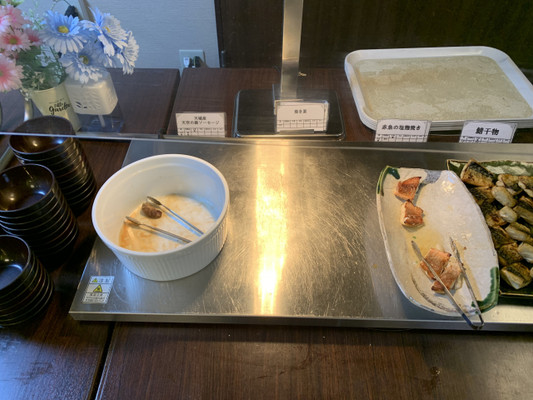 朝食