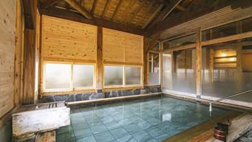 天心の大湯 檜風呂(2) / 4