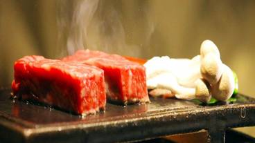 夕食の国産牛ステーキ / 2