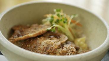 食事・飲み物 / 3