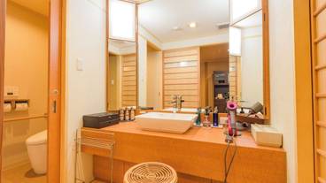 半露天風呂付き特別客室 洗面イメージ / 14