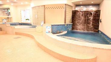 屋内スパ浴槽 / 4