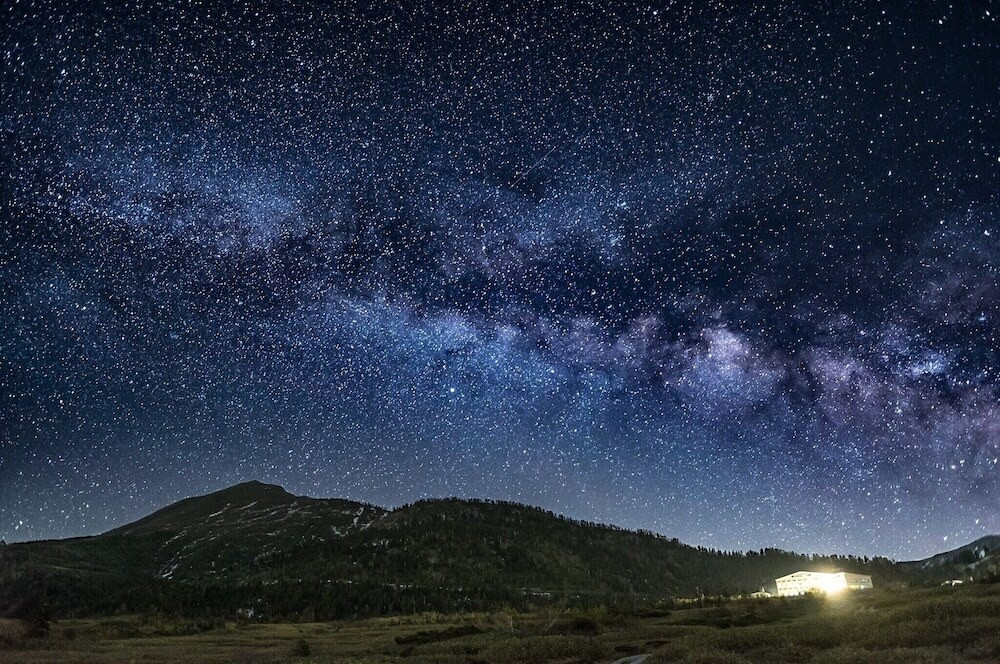 見たこともないような星空に心奪われる3353999