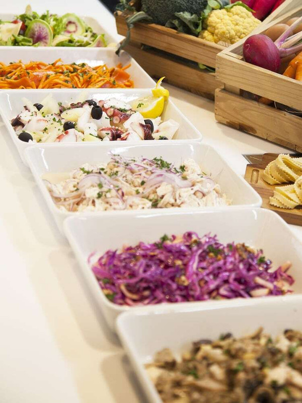 朝食ビュッフェ