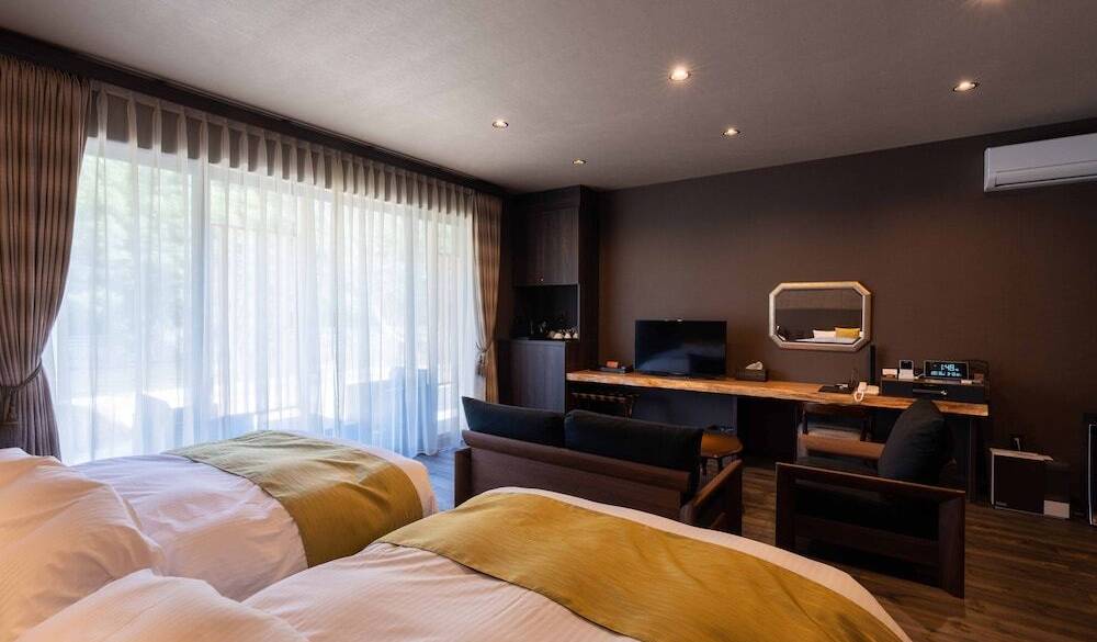 客室「かえで」 / 3