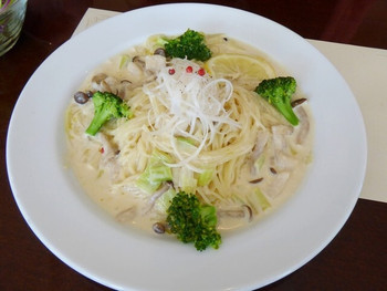 「モーニング 菜根本店」料理 1002138 ホタテの和風クリームパスタ