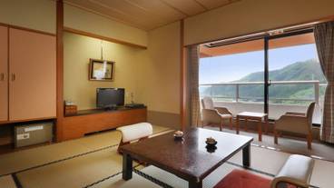 10-14階 12.5畳+4.5畳客室 / 20