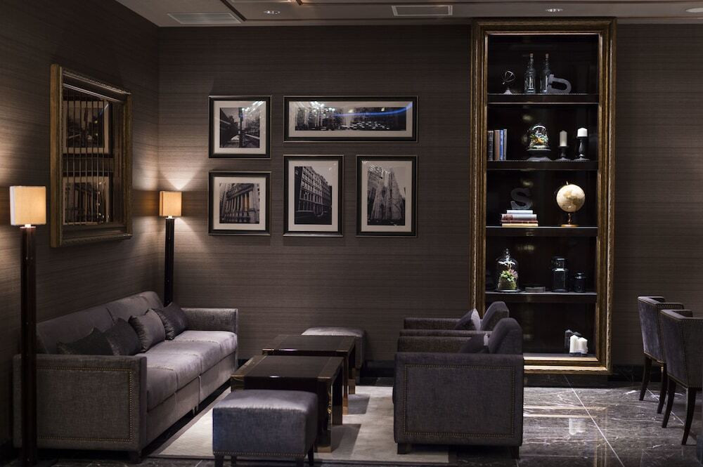 ラグジュアリーフロア宿泊者専用チェックインカウンター