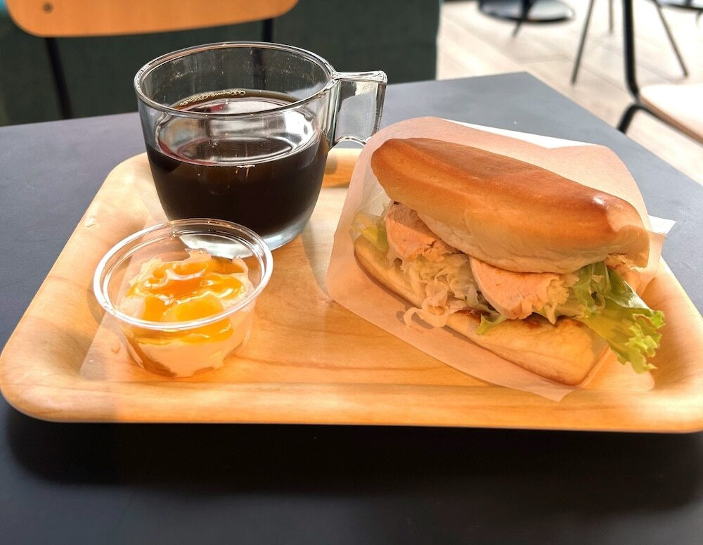 朝食