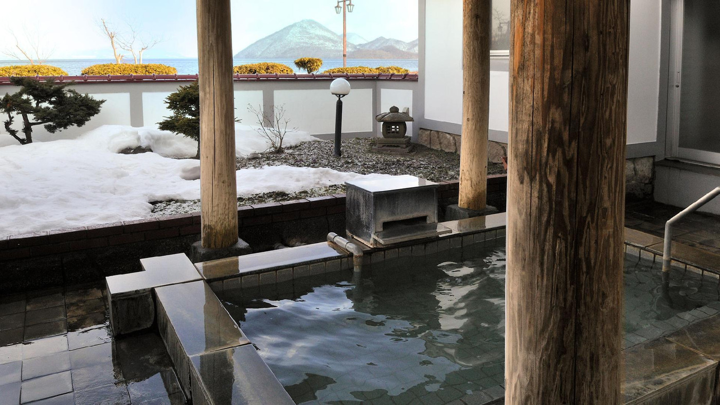 蘭の華やかさが添えられた、閑静なホテル3537355