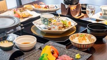 食事・飲み物 / 1