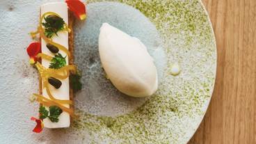 食事・飲み物 / 3