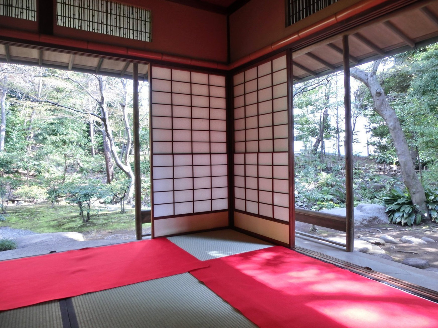 「旧古河庭園・日本庭園内　茶室」内観 975180 ≪'14/03/29撮影≫店内のお座敷席の風景です