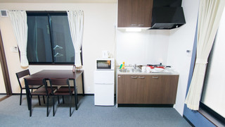 メゾネットアパートメント1F