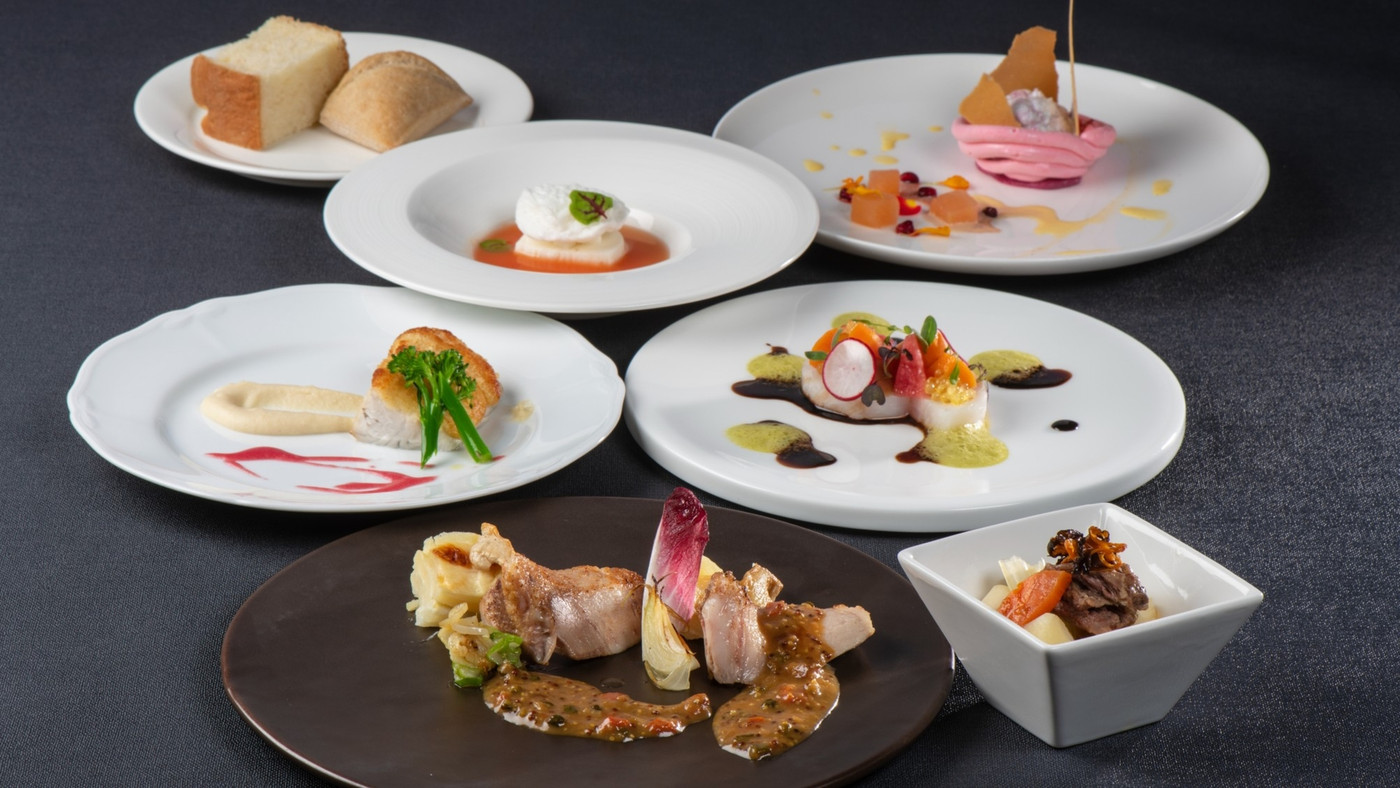 目の前に花火が打ちあがる絶好のロケーション！夜景も楽しめる絶景温泉3463568