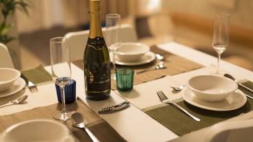 客室内のダイニングエリア / 23