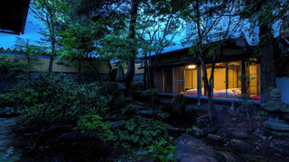 花見の間 　専用トイレ/シャワールーム付