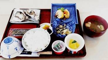 食事・飲み物 / 2