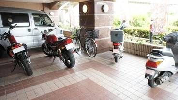 駐車場 / 2