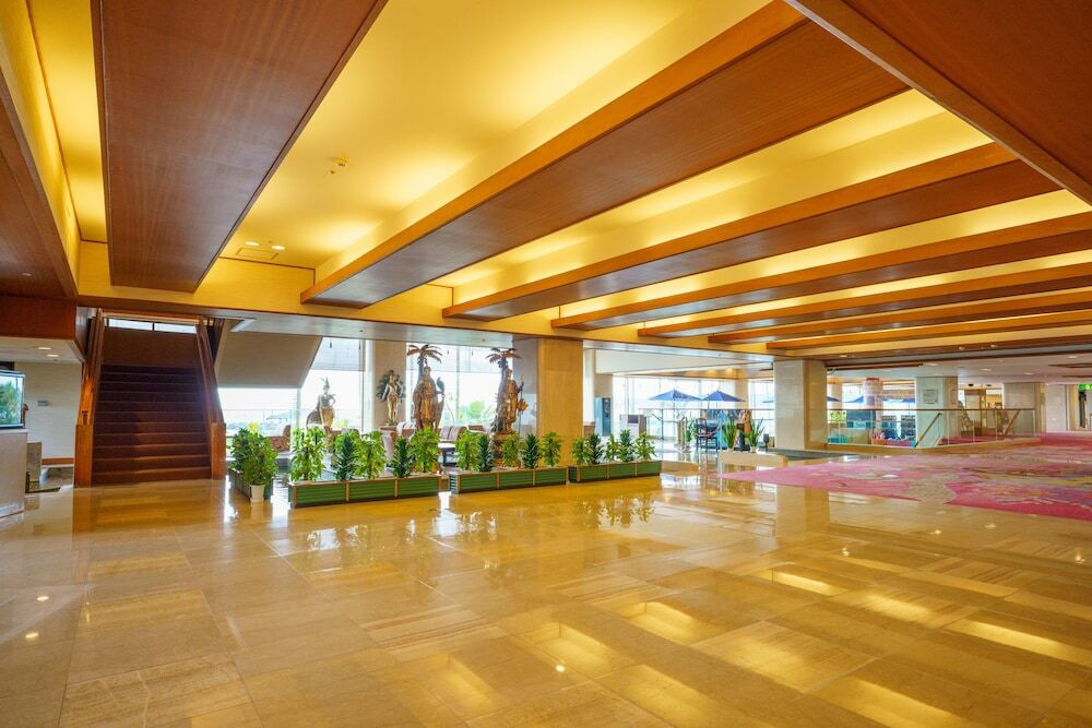 ロビーラウンジ