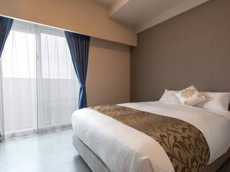 Mr.KINJO in GRAND BLUE CHATAN / 5