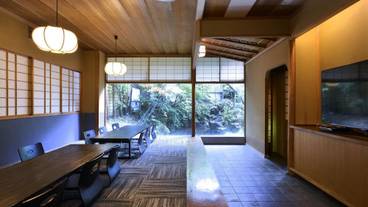 エグゼクティブ ラウンジ / 13