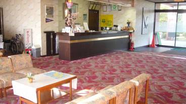 ロビーラウンジ / 3