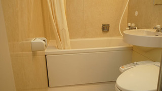 和室　３人部屋、 布団３つ、(禁煙)