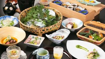 会席料理の一例① / 1
