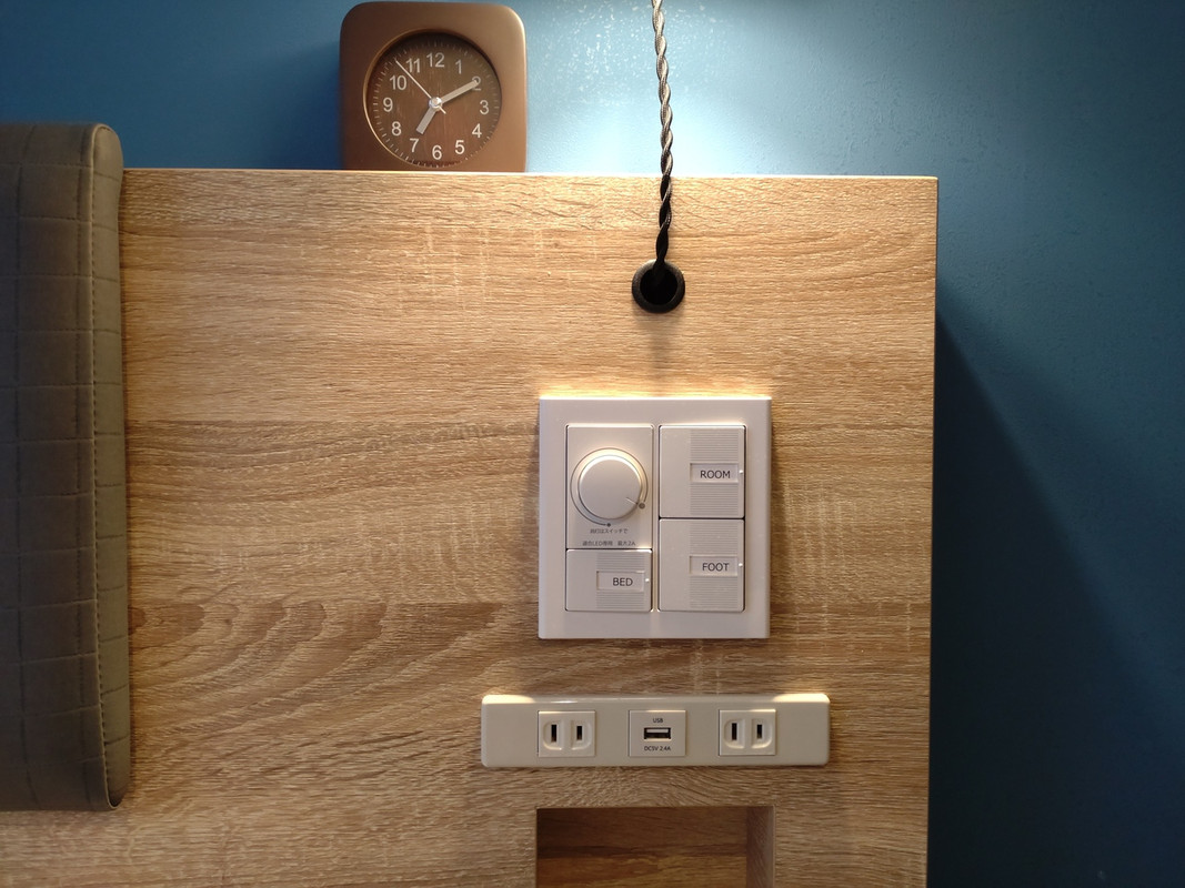 コンフォートホテル高松_ベッド周り