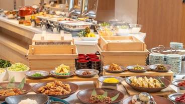 朝食ビュッフェ / 3