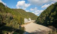 川湯温泉 山水館 川湯みどりや（サンスイカン カワユミドリヤ）