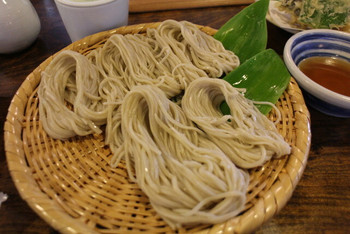 「うずら家」料理 792773 そばアップ