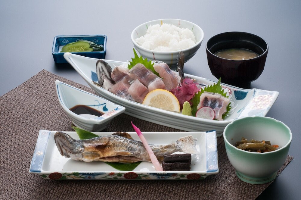 旅館のお食事処