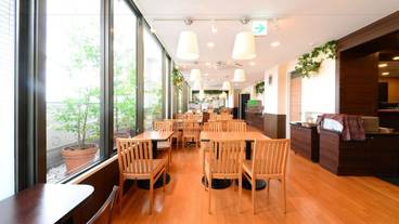 朝食スペース / 8