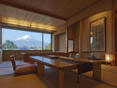 富士河口湖温泉 富士山の見える温泉旅館 大池ホテル / 2