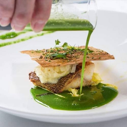 口福をもたらす
贅沢な料理とワイン / 2